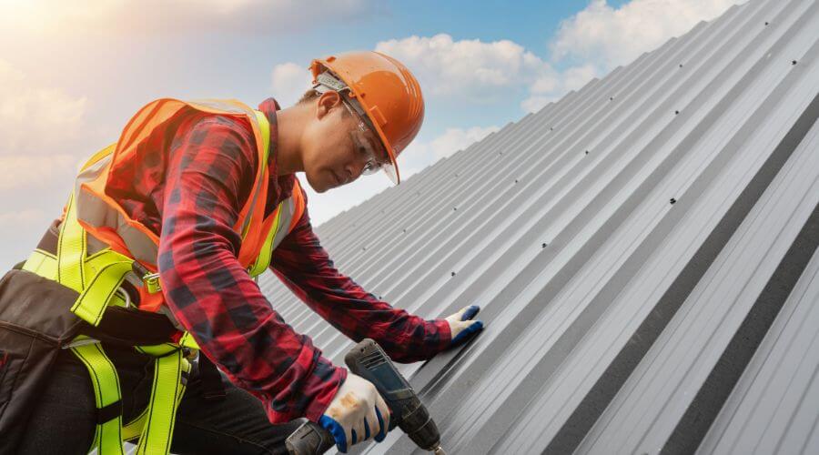 Professional gutter cleaning in Three Lakes, WI